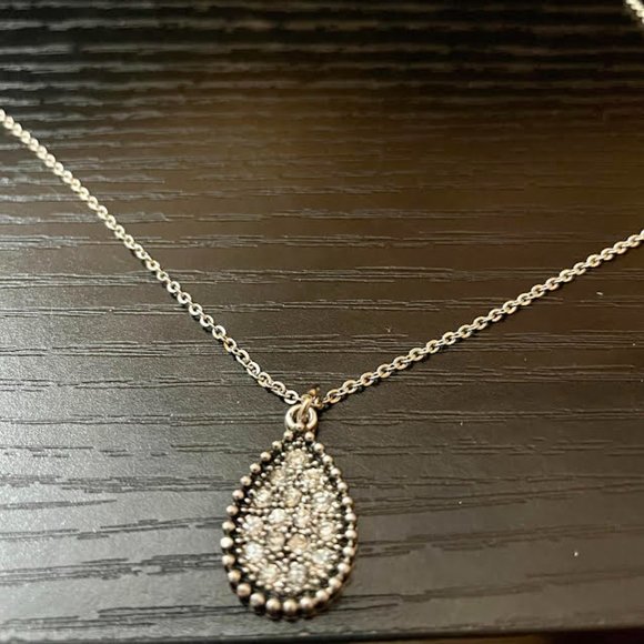 Teardrop Rhinestone Necklace - Picture 3 of 7